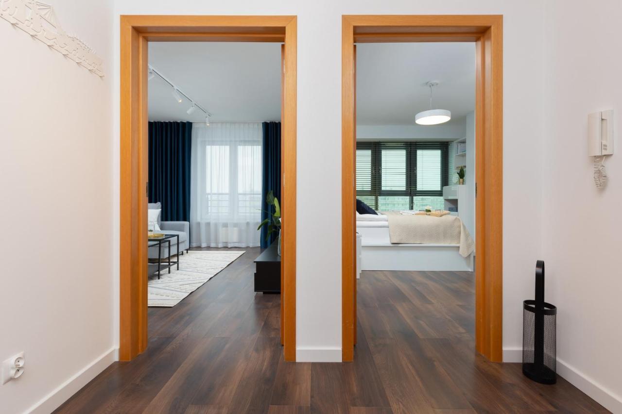 Beautiful & Spacious Warsaw Apartment By Noclegi Renters المظهر الخارجي الصورة